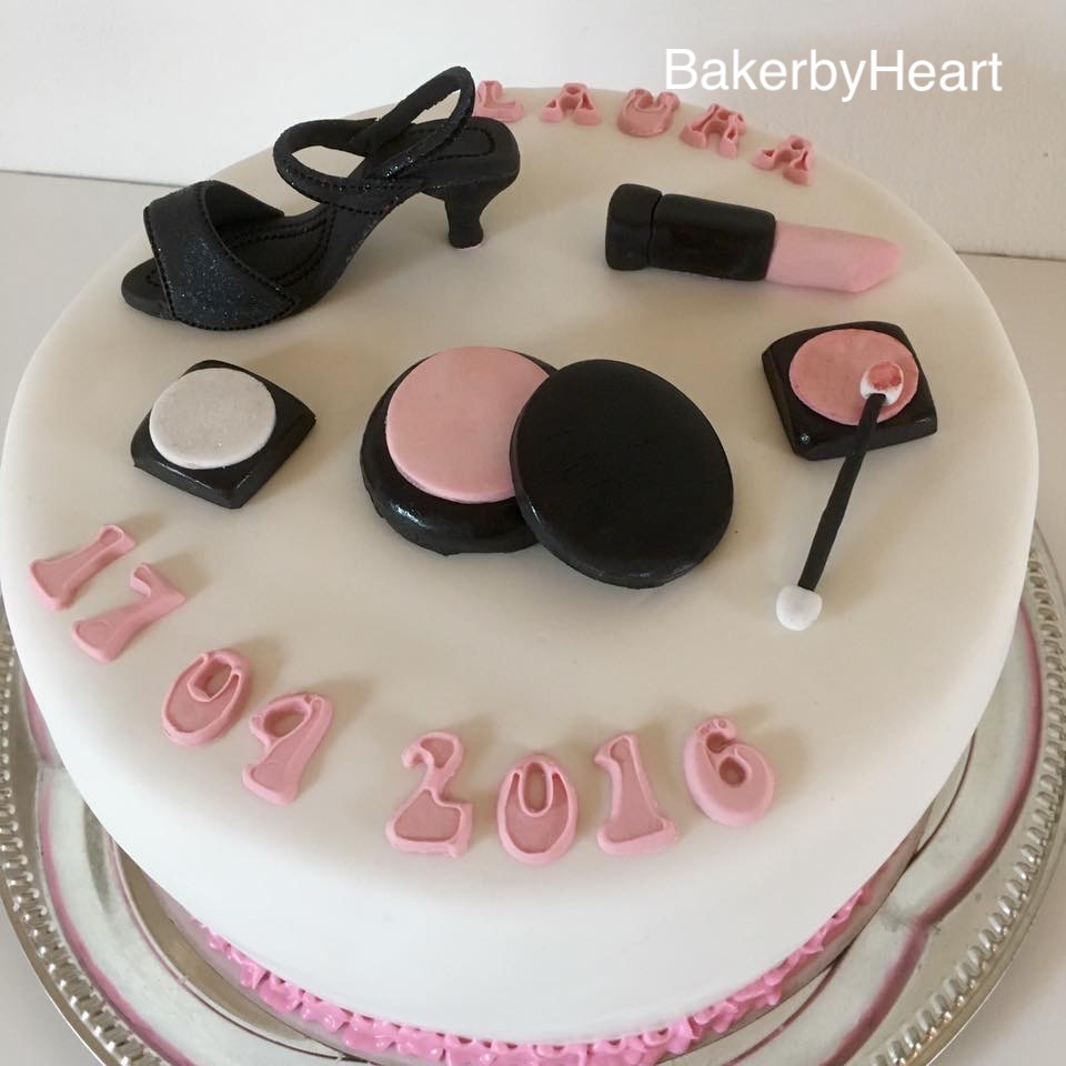 Konfirmationskage Pige – Confirmation cake – Make up & Shoes